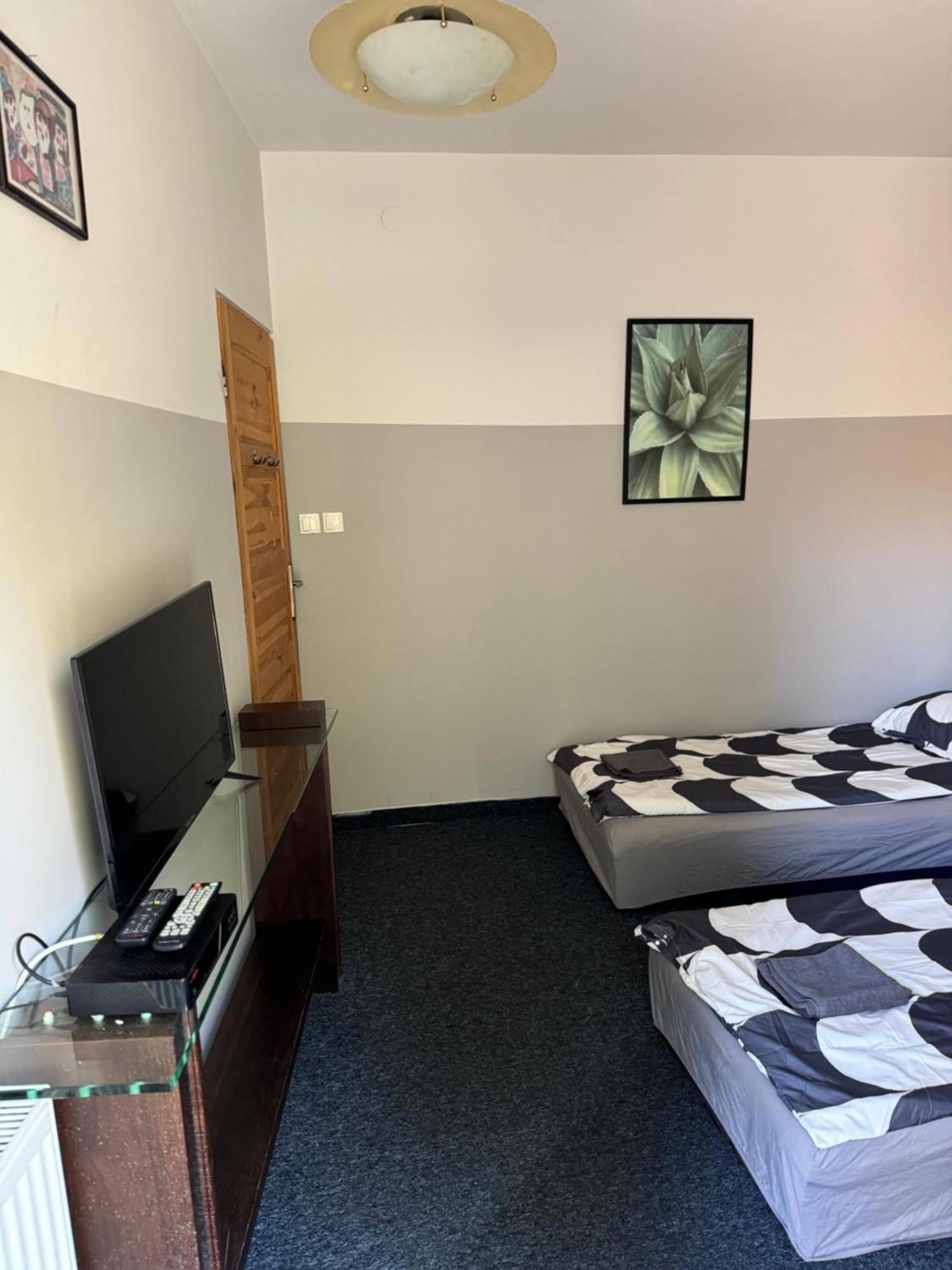 Wilanowska Hostel Warszawa Eksteriør billede