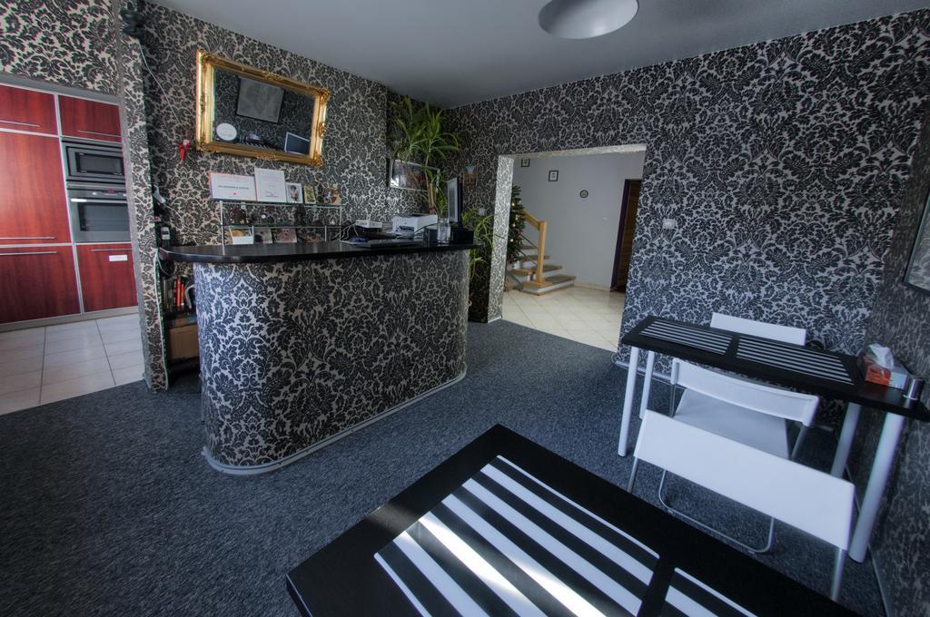 Wilanowska Hostel Warszawa Eksteriør billede